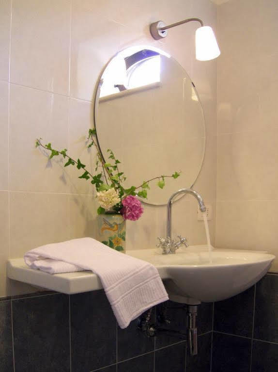 L' Antico Cortile Hotel Caserta Buitenkant foto
